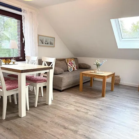 Apartmán Strandrobbe-4 *
