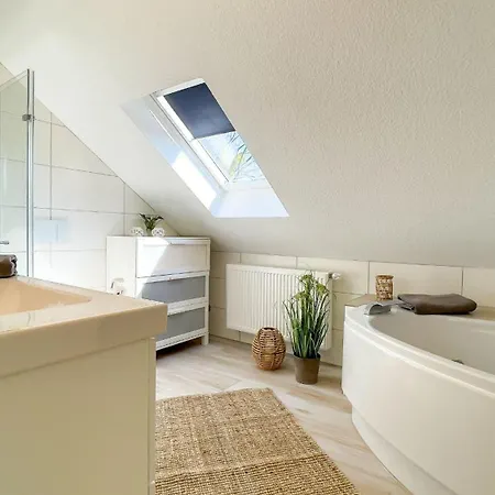 Apartment Strandrobbe-4 *